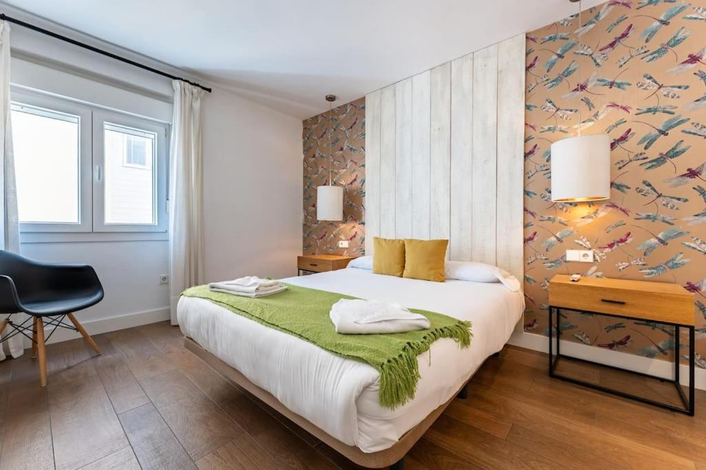 Super Central Malaga Flat With Terrace And Free Parking Kültér fotó